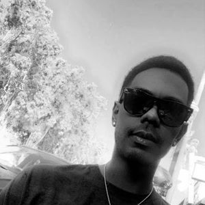 Meet your Posher, Halston